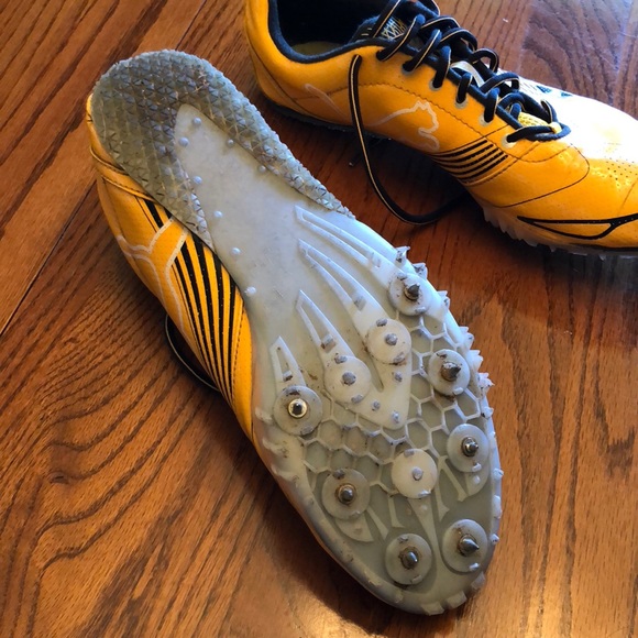 Puma Track Shoes - Picture 2 of 4